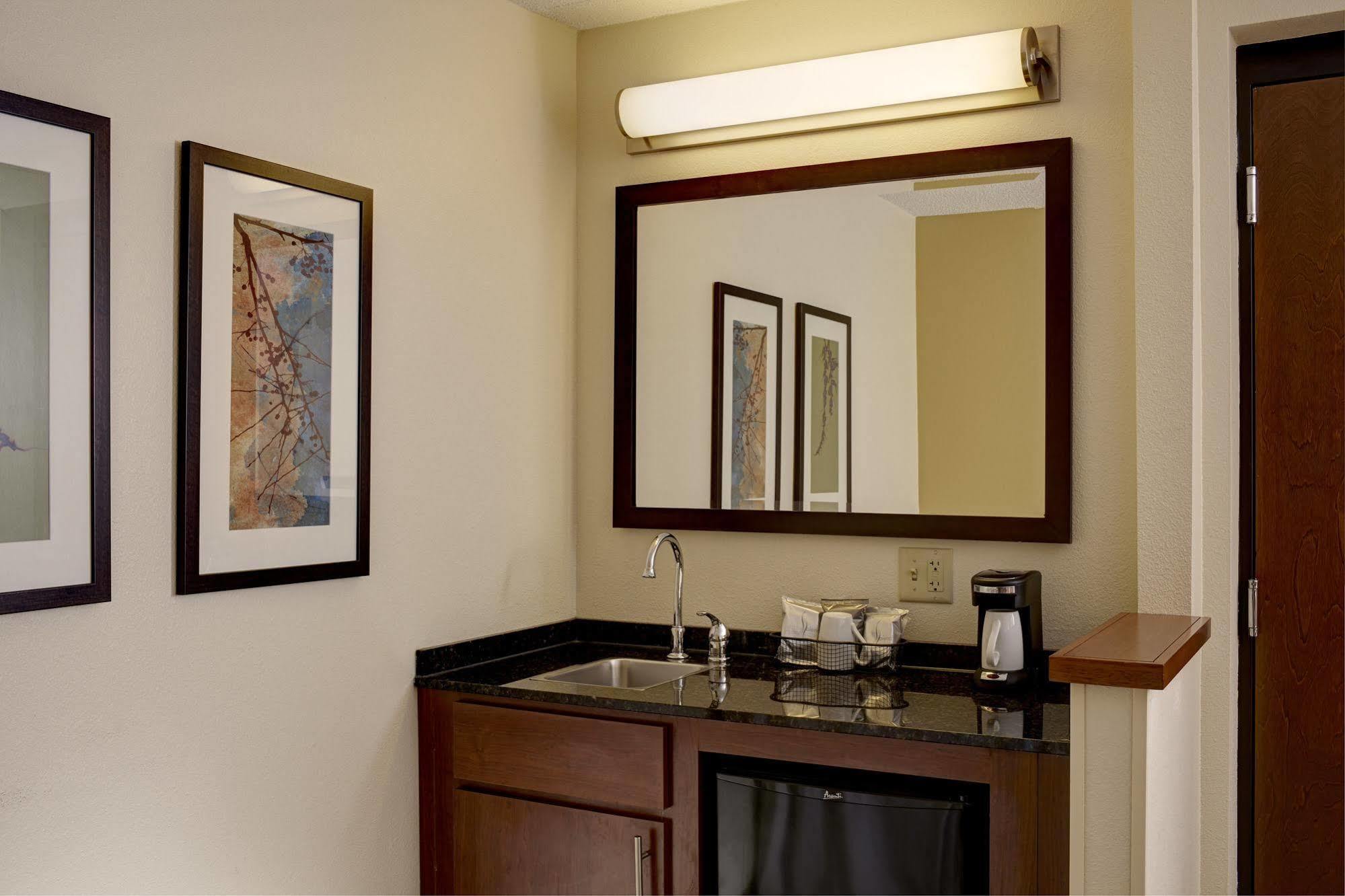 Hyatt Place Columbus Worthington 3* Flint