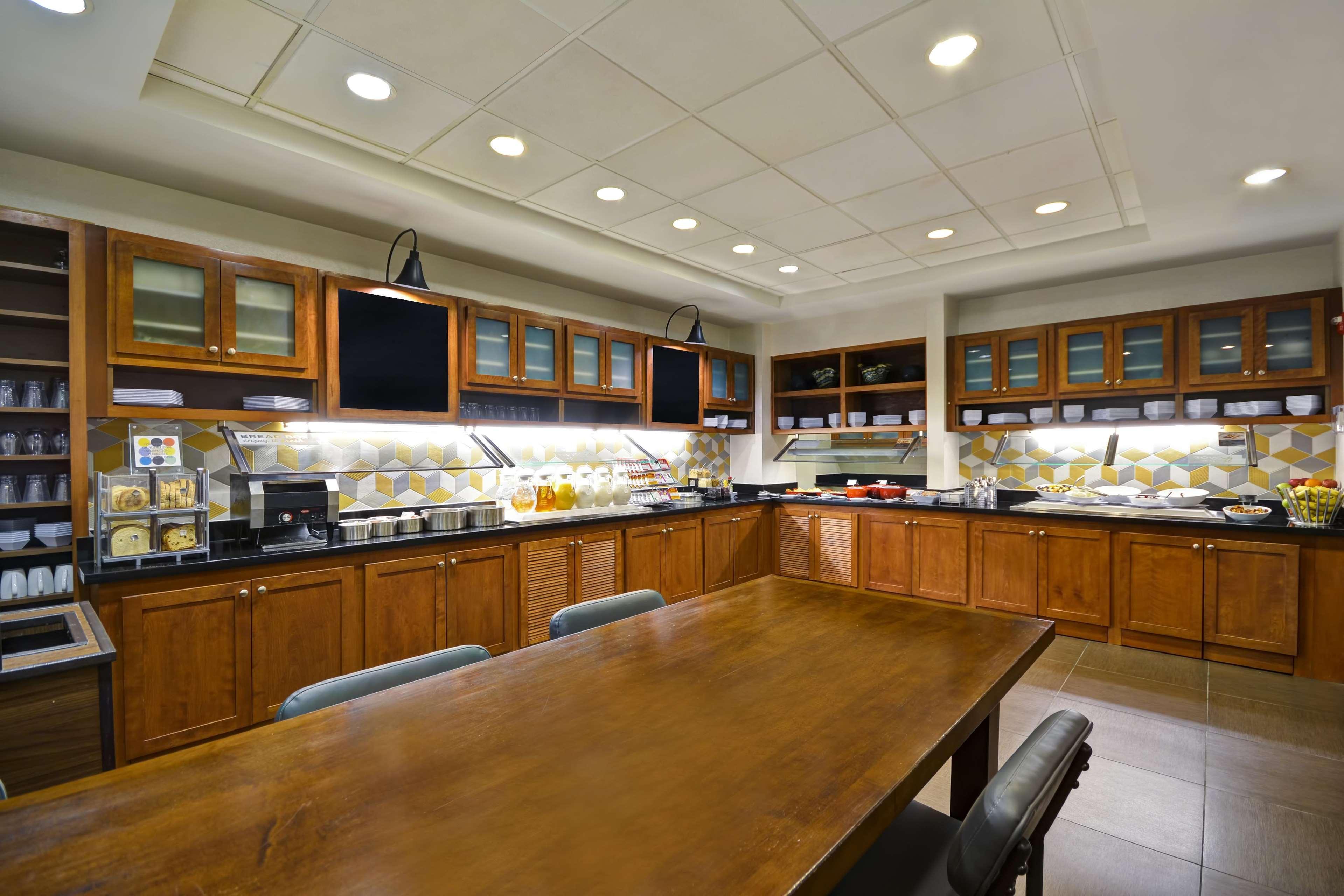 Hyatt Place Columbus Worthington 3* Flint