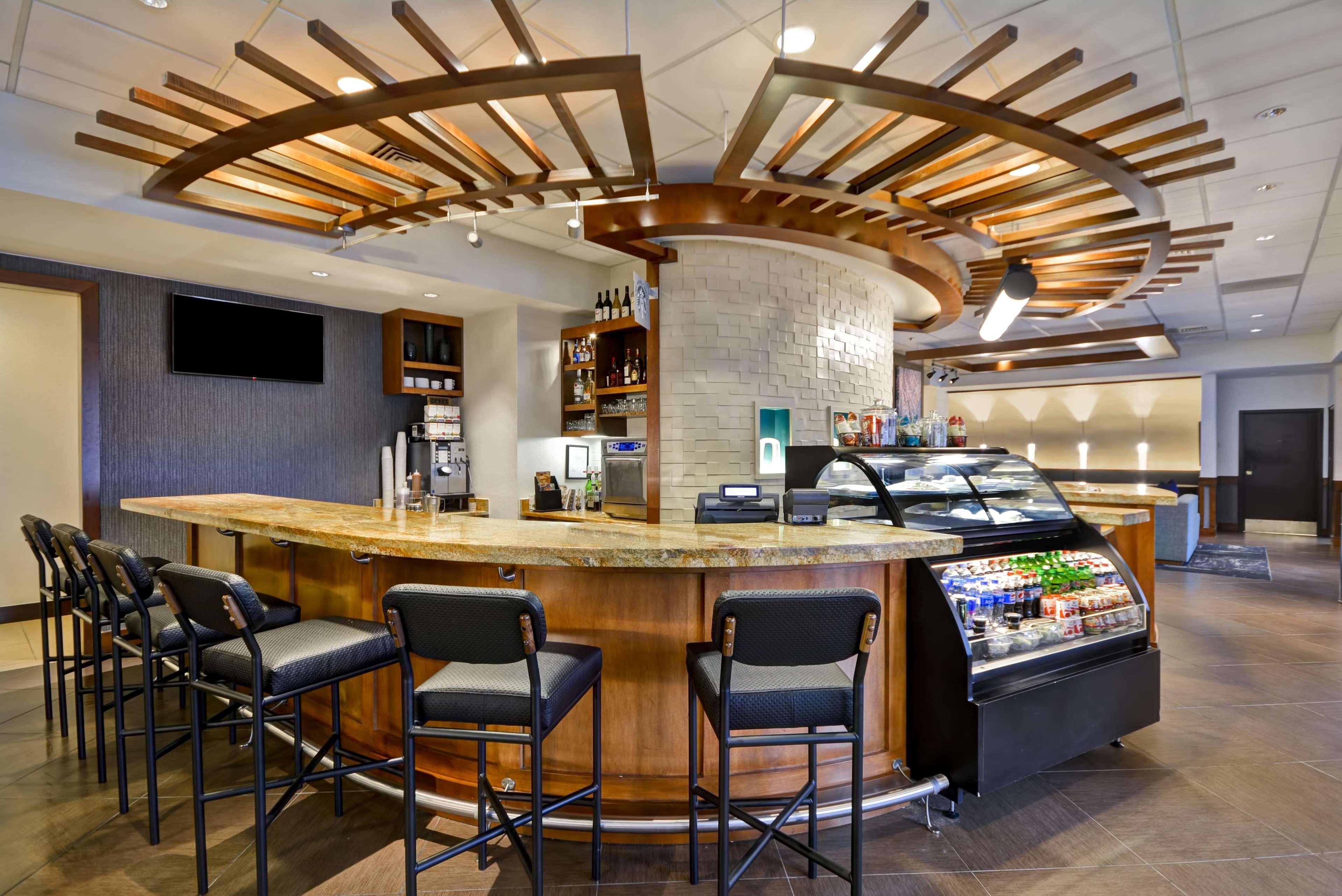 Hyatt Place Columbus Worthington 3*