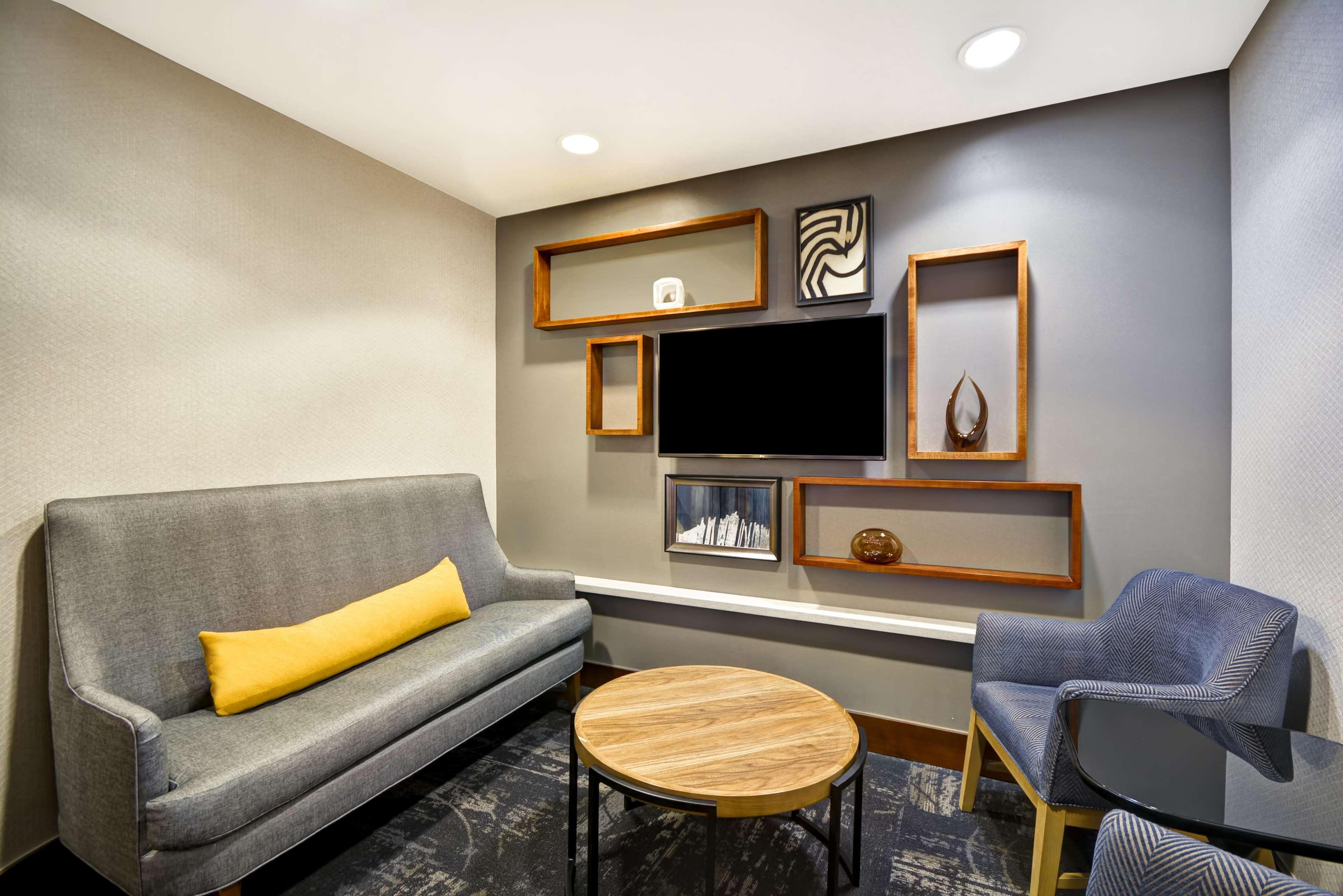 Hotel Hyatt Place Columbus Worthington 3*