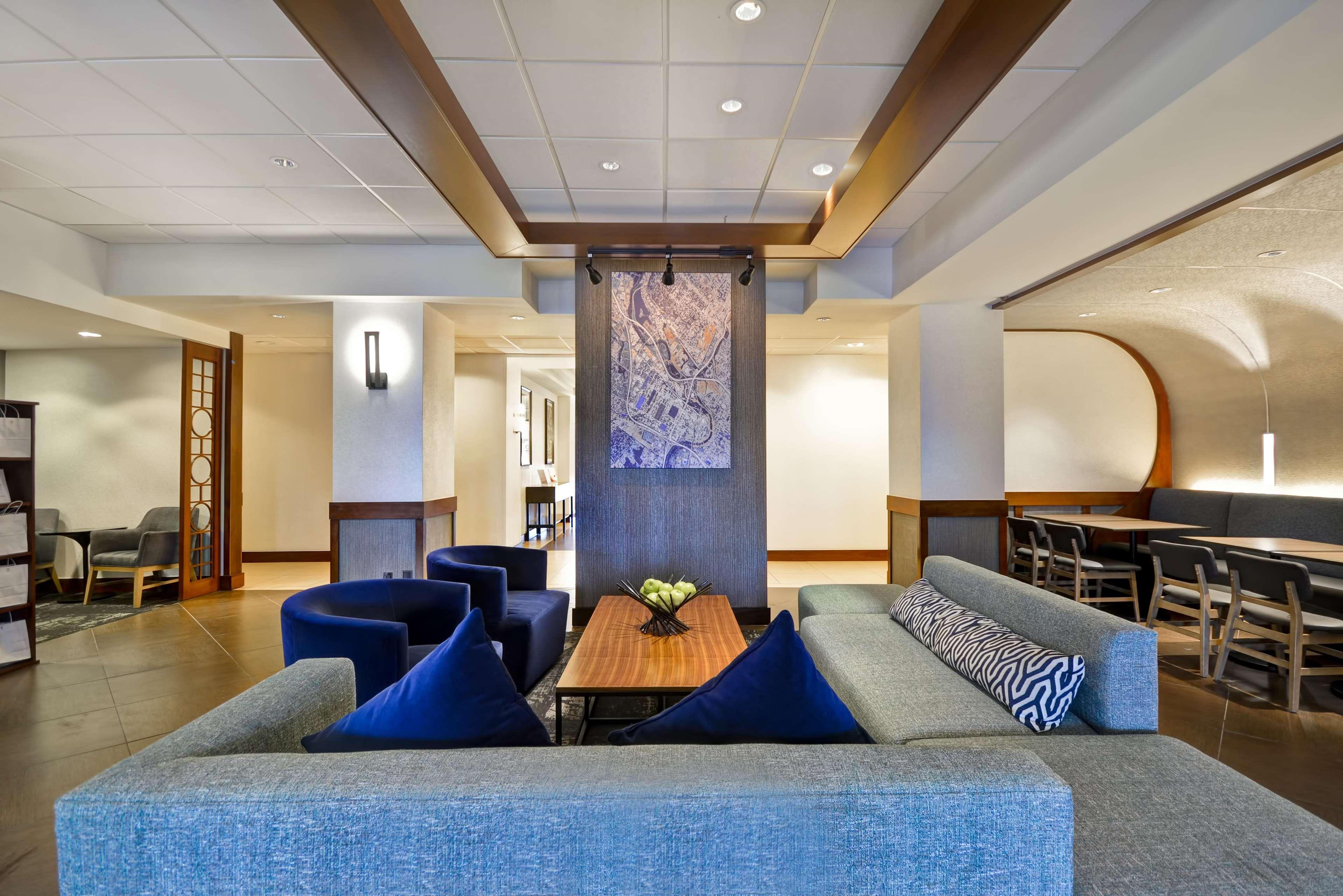 Hyatt Place Columbus Worthington Hotel Flint