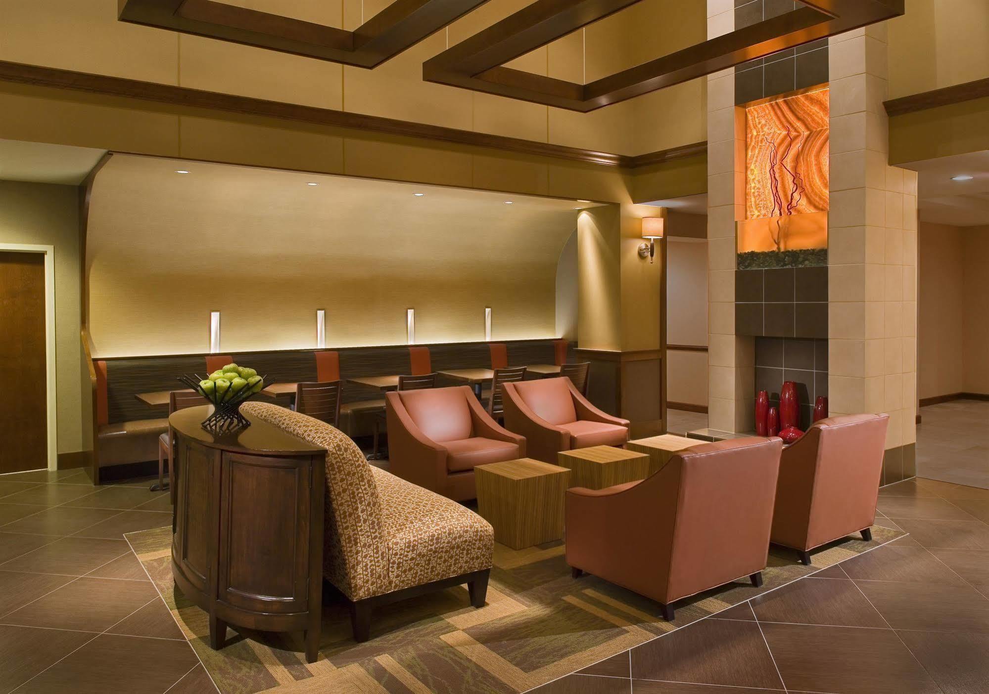 Hyatt Place Columbus Worthington 3*