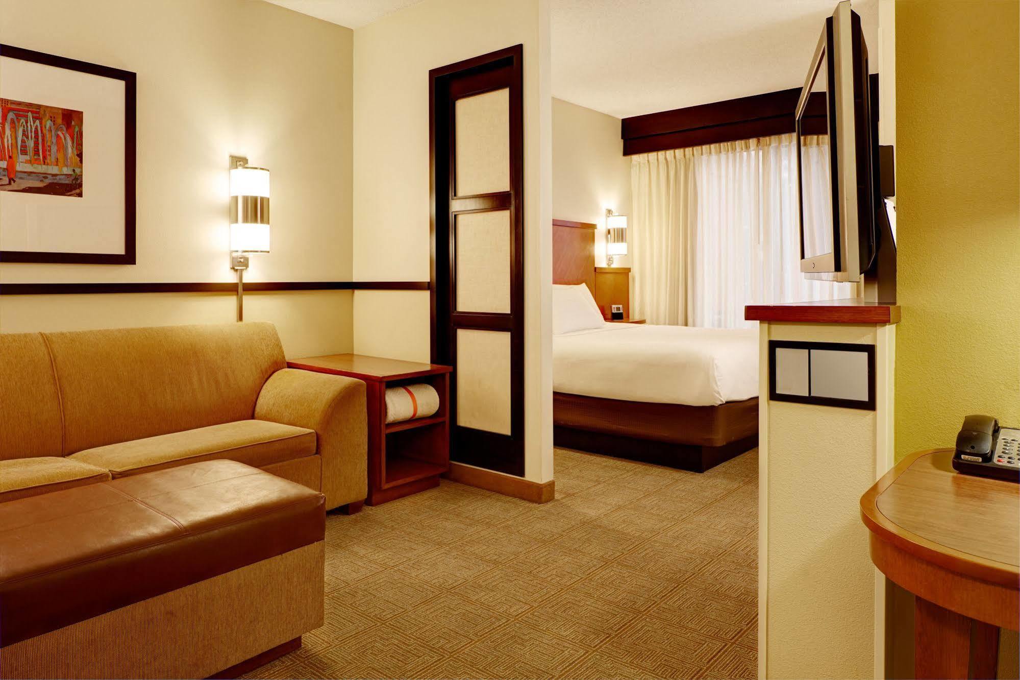 Hyatt Place Columbus Worthington Hotel 3*
