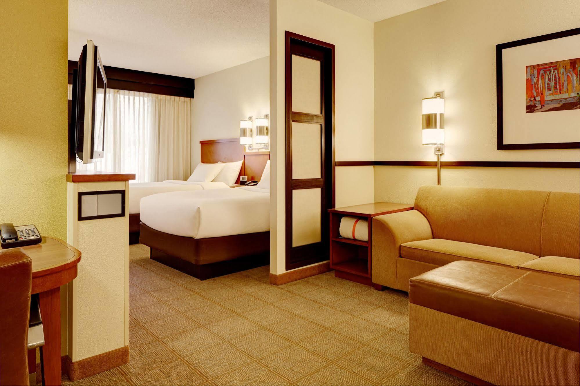Hyatt Place Columbus Worthington Hotel 3*
